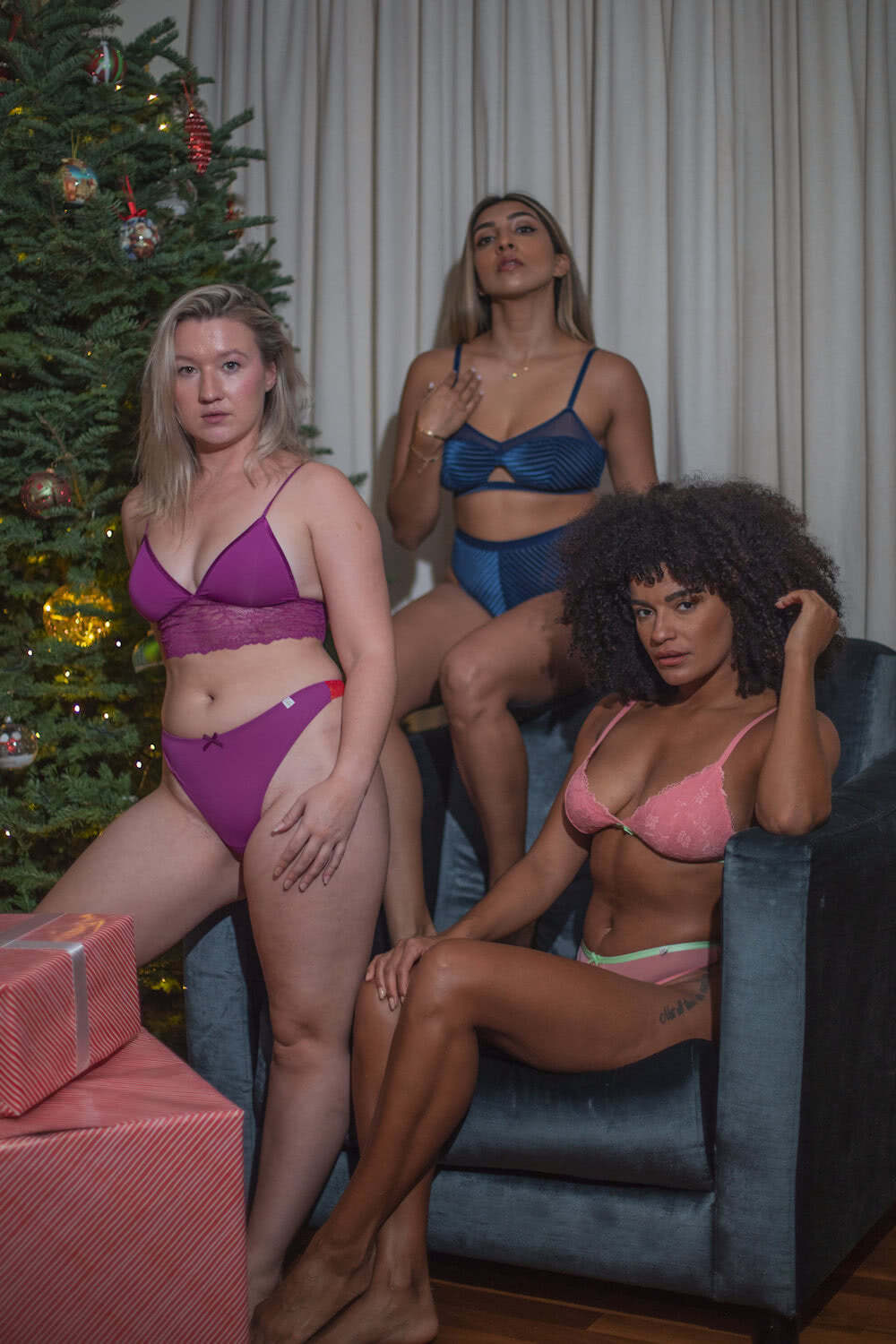 Peachez Holiday Models in Sexy Lingerie